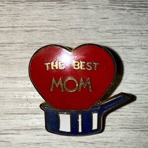 The Best Mom Vintage Pin